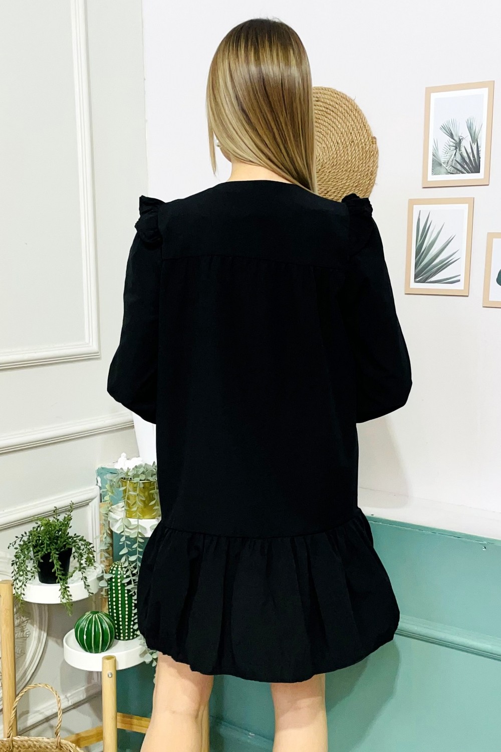 Firfir Detay Elbise /Siyah
